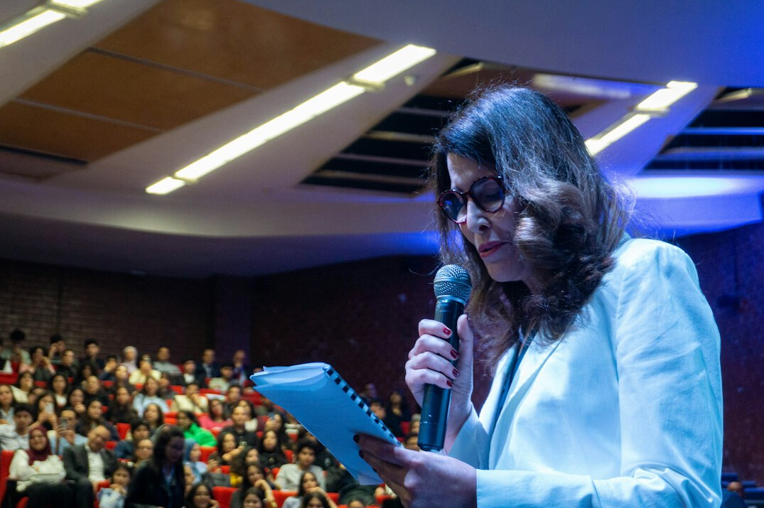confident speaker at conference
